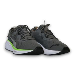 Puma Aviator running