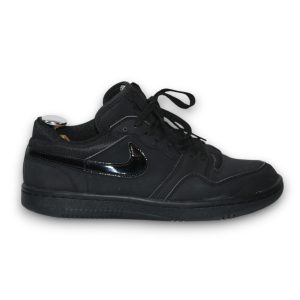 Nike Court Force Low